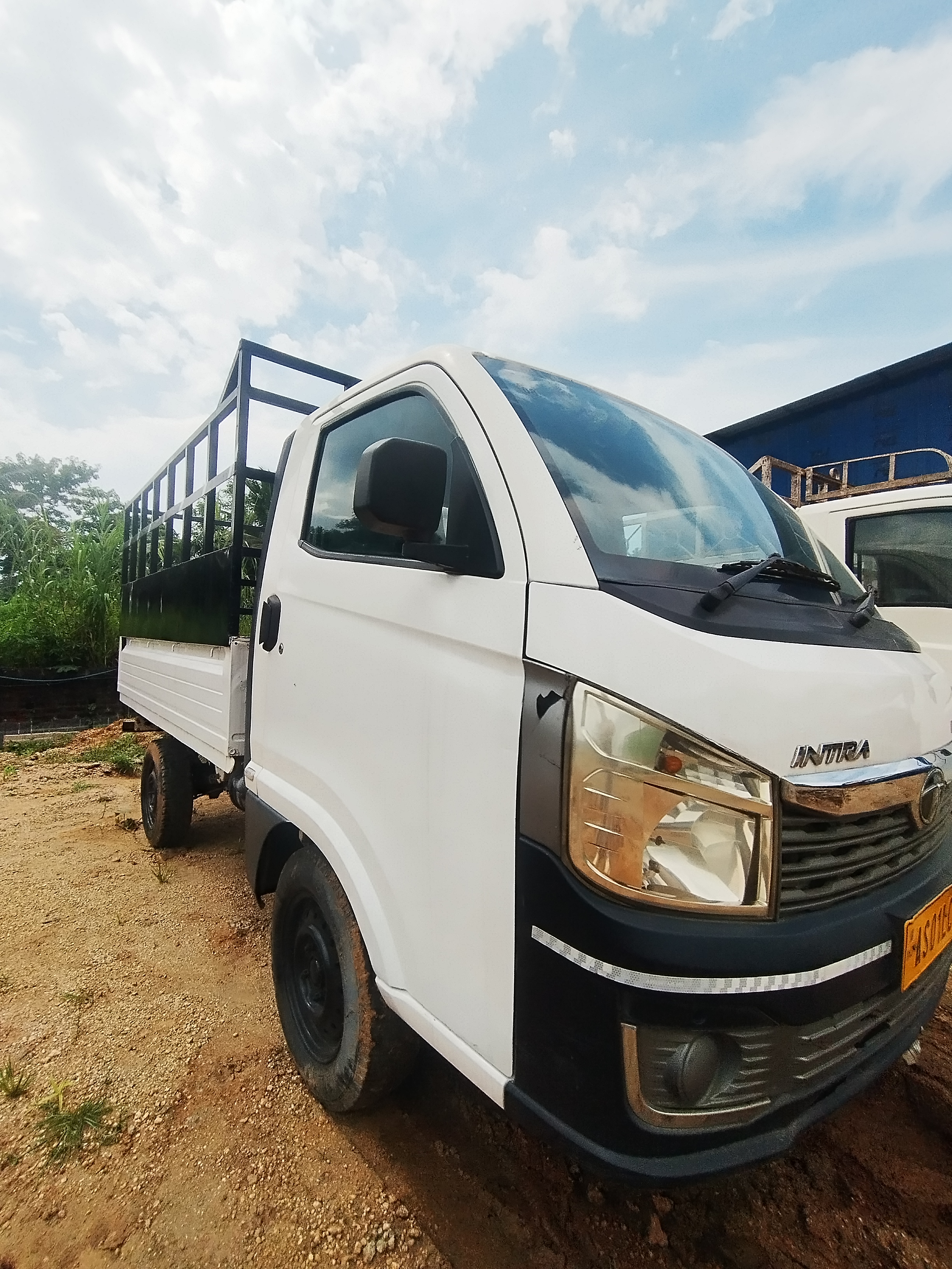 TATA Intra V20