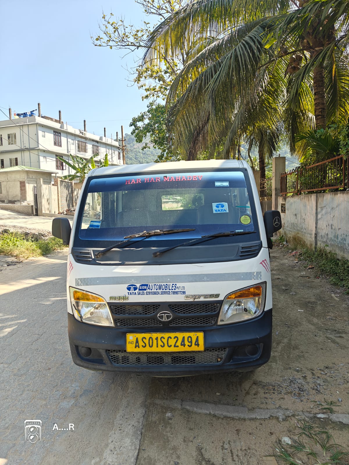 TATA Magic Express 2024