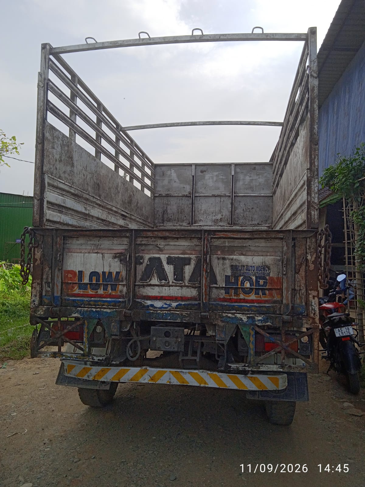 Thumbnail 3